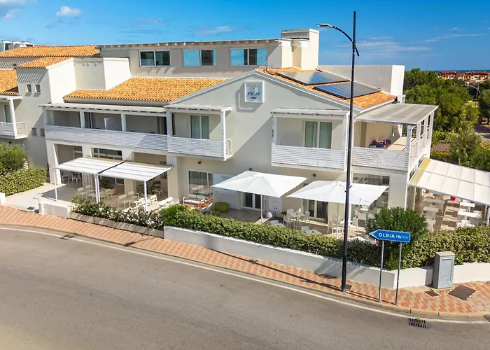 With Panoramic Swimming Pool In Just 850 Mt From The Sea *