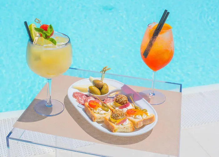With Panoramic Swimming Pool In Just 850 Mt From The Sea Hotel *