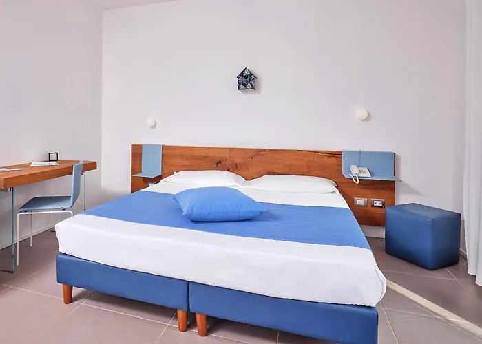 With Panoramic Swimming Pool In Just 850 Mt From The Sea * Porto San Paolo (Sardinia)
