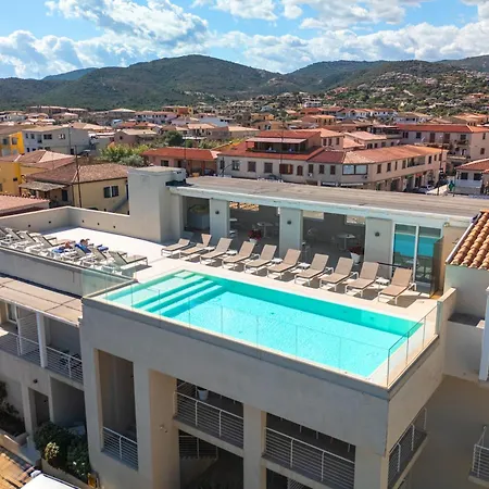 With Panoramic Swimming Pool In Just 850 Mt From The Sea * بورتو سان باولو