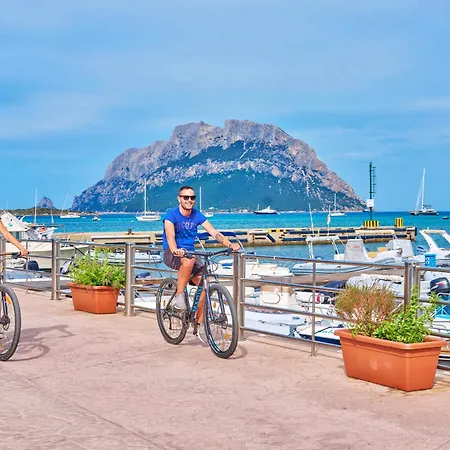 With Panoramic Swimming Pool In Just 850 Mt From The Sea * Loiri Porto San Paolo