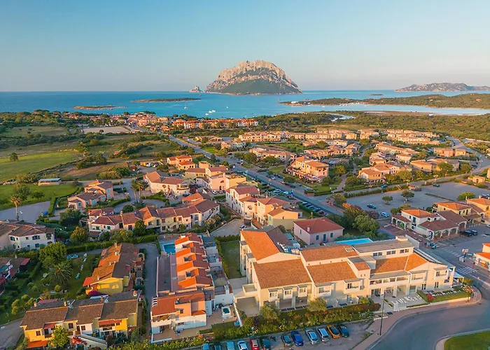 Hotel With Panoramic Swimming Pool In Just 850 Mt From The Sea
