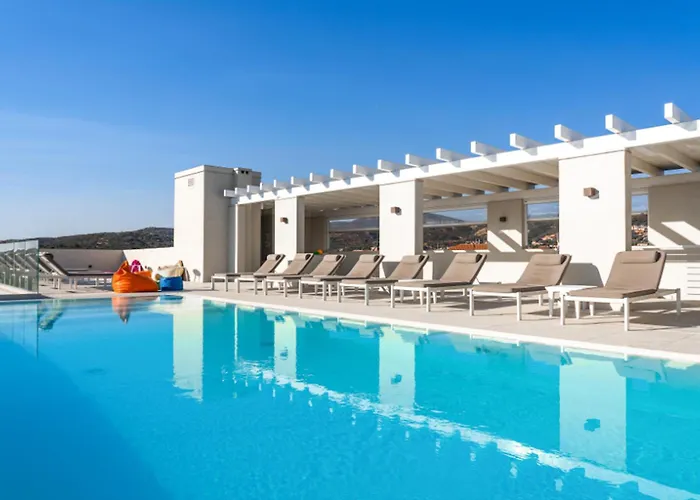 Hotel With Panoramic Swimming Pool In Just 850 Mt From The Sea
